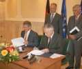 Kryeparlamentari  Krasniqi dhe ambasadori gjerman Steinbach nënshkruan një marrëveshje bashkëpunimi në mes dy parlamenteve