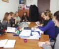  An&euml;taret e Bordit t&euml; GGD-s&euml;, znj. Donika Kada Bujupi dhe z. Alma Lama, prit&euml;n sot  nj&euml; grup t&euml; profesoreshave nga Universiteti i Prishtin&euml;s