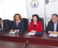Grupi i grave deputete n&euml;nshkruan dy memorandumet bashk&euml;punimit