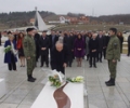 Nj&euml; delegacion i Kuvendit b&euml;ri nderime n&euml; varreza dhe pran&euml; p&euml;rmendoreve t&euml; d&euml;shmor&euml;ve