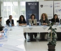 U mbajt tryeza Grat&euml; dhe zhvillimi ekonomik