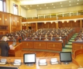 Kryeparlamentari Krasniqi priti nj&euml; grup student&euml;sh t&euml; Fakultetit t&euml; Edukimit